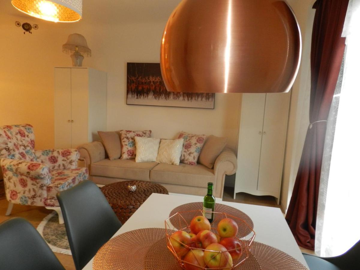 Klassik And Sunny Apartment! Vienna Luaran gambar