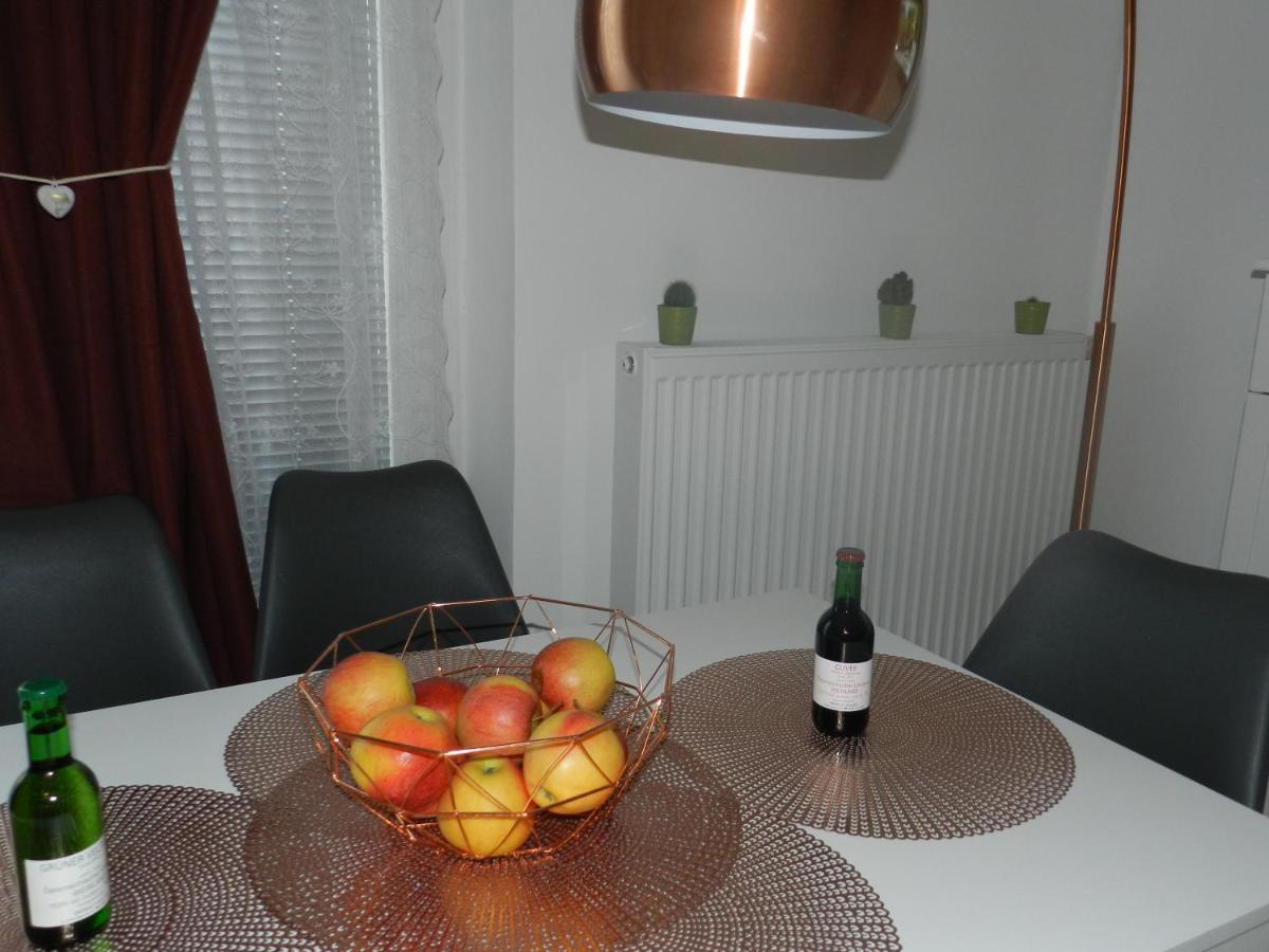 Klassik And Sunny Apartment! Vienna Luaran gambar