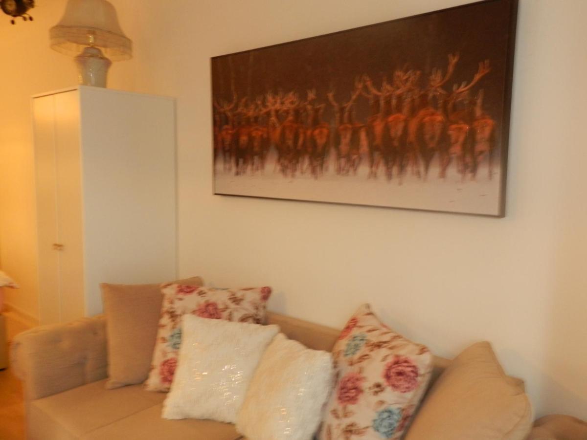 Klassik And Sunny Apartment! Vienna Luaran gambar