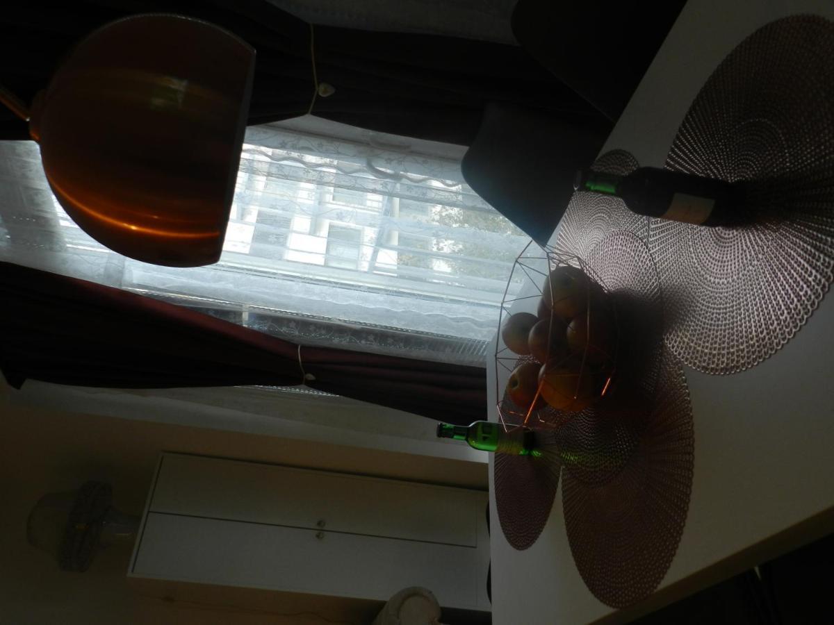 Klassik And Sunny Apartment! Vienna Luaran gambar