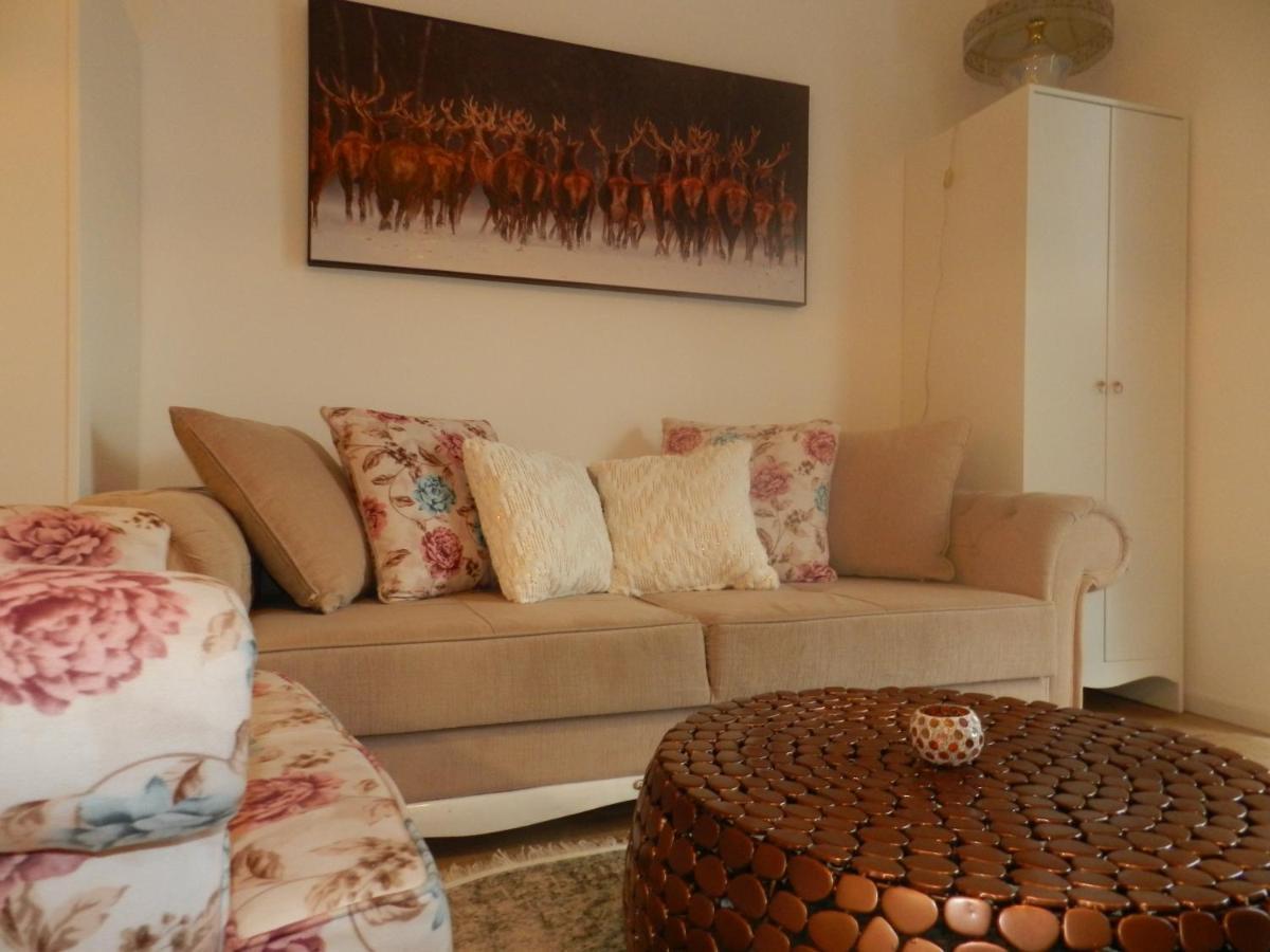 Klassik And Sunny Apartment! Vienna Luaran gambar