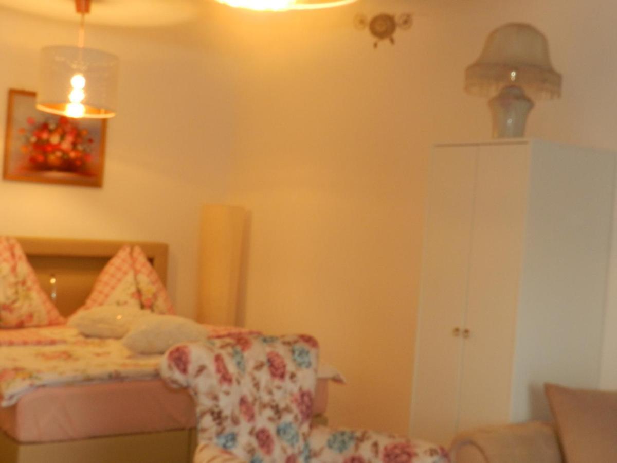 Klassik And Sunny Apartment! Vienna Luaran gambar