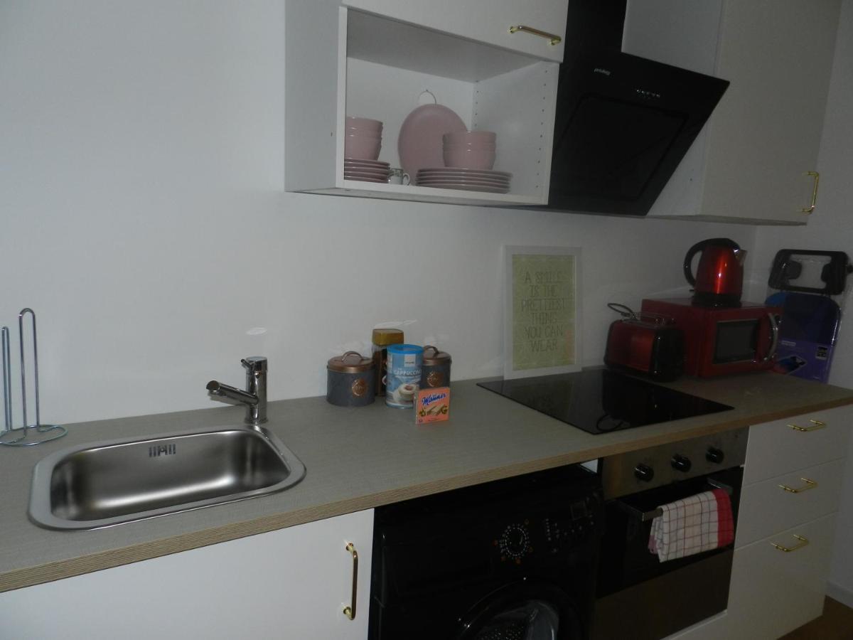 Klassik And Sunny Apartment! Vienna Luaran gambar